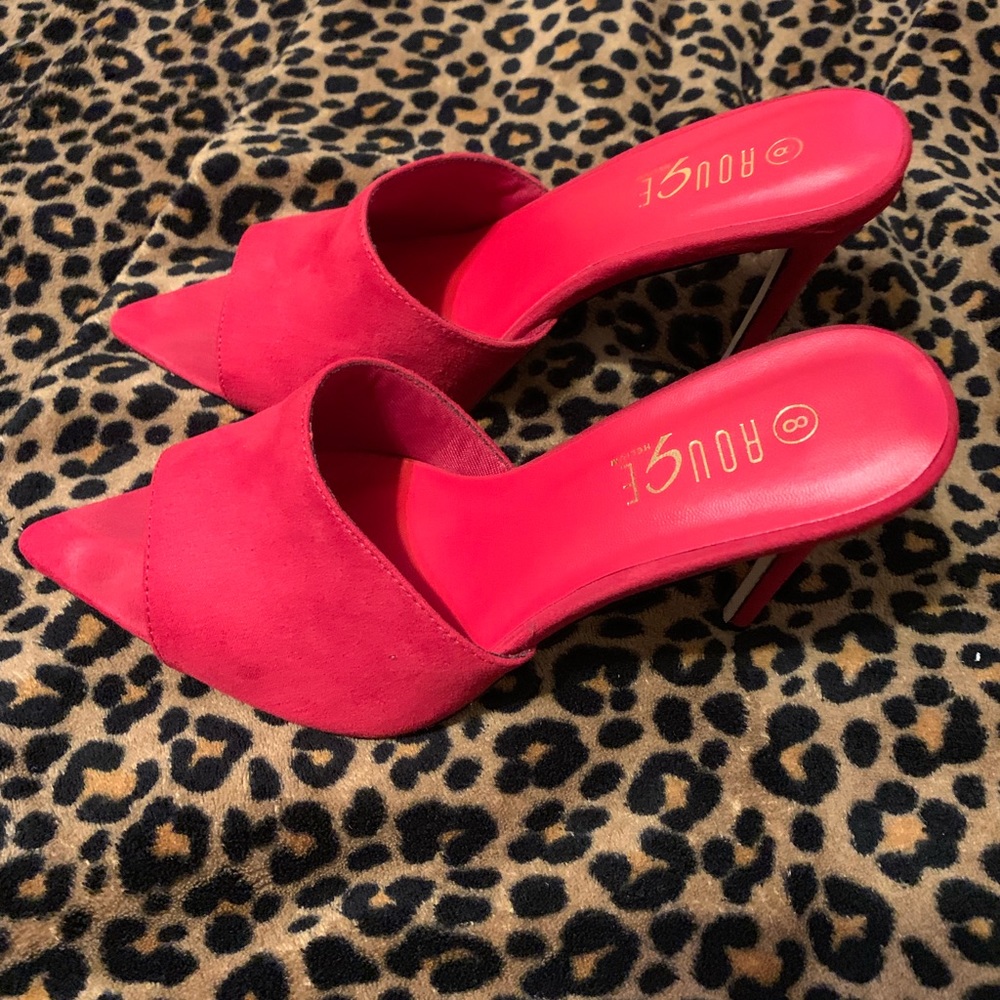 Red pointed toe slipper with heel!